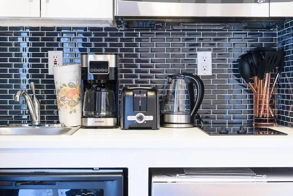Apartment 69-4A Quality New Prime Lower East East 1Br Apt New York