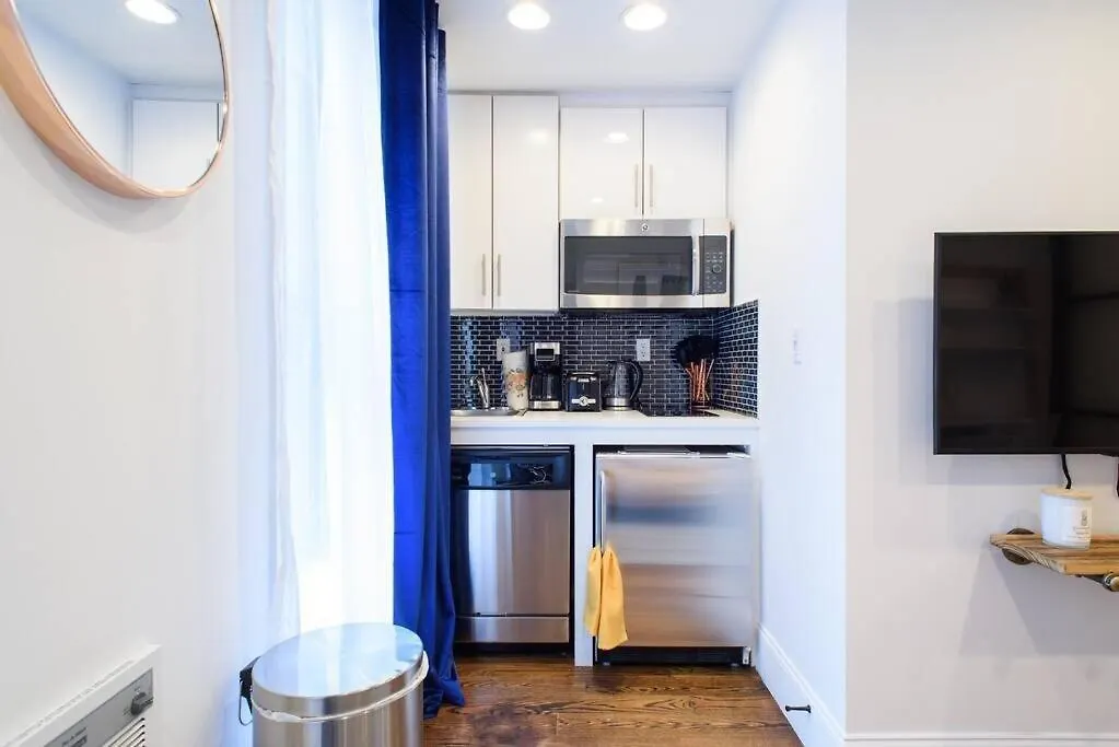 Apartment 69-4A Quality New Prime Lower East East 1Br Apt New York